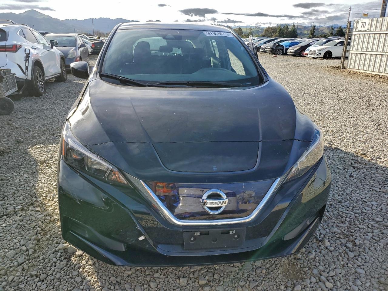 2022 NISSAN LEAF S photo 5