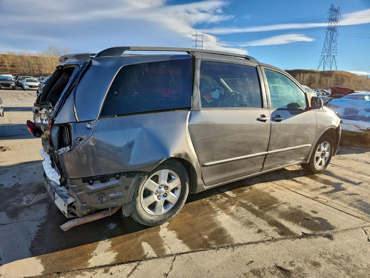 2004 TOYOTA SIENNA LE 7 PASSENGER photo 5