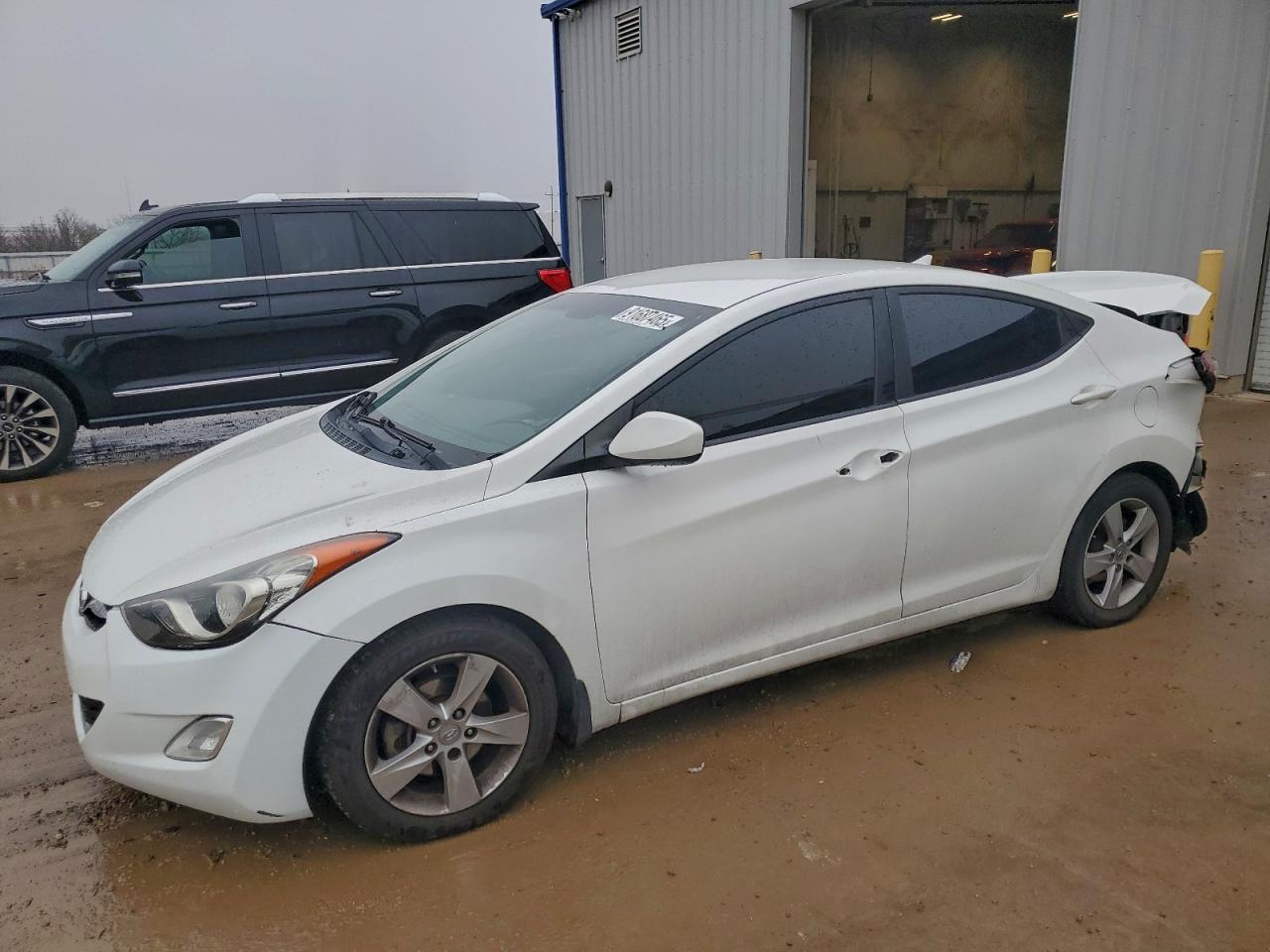 2013 HYUNDAI ELANTRA