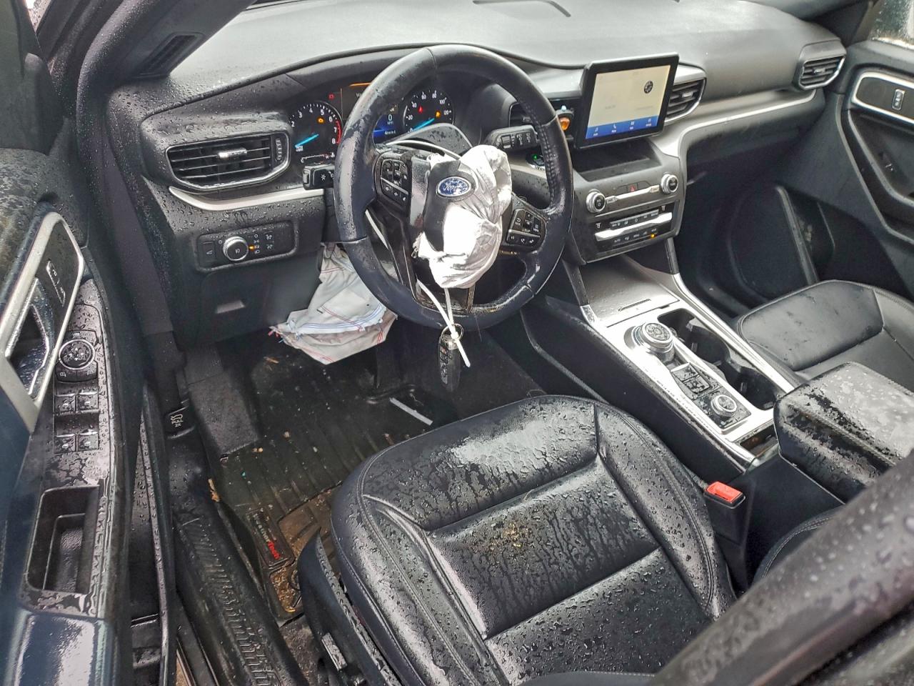 2020 FORD EXPLORER XLT photo 8