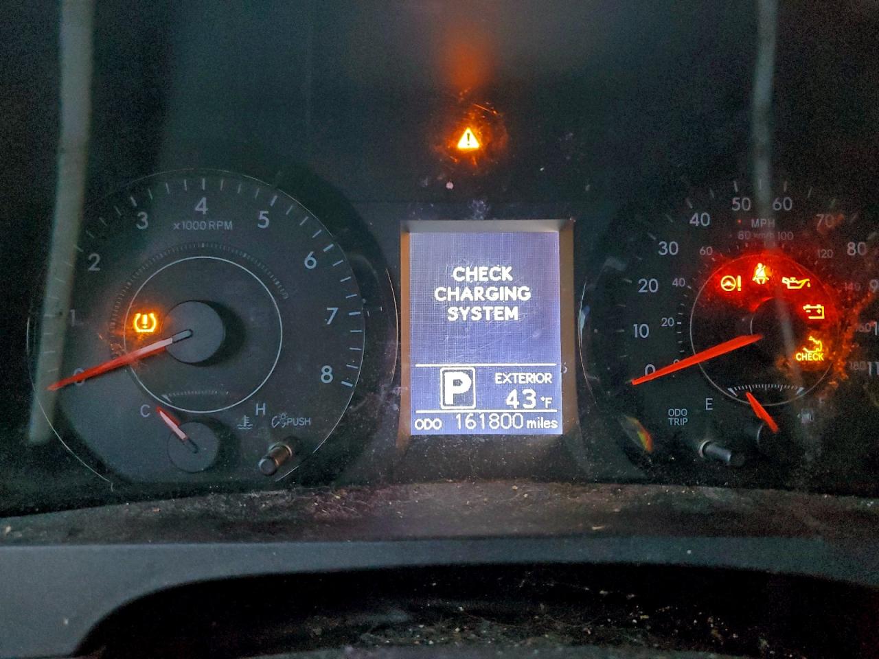2016 TOYOTA SIENNA photo 9