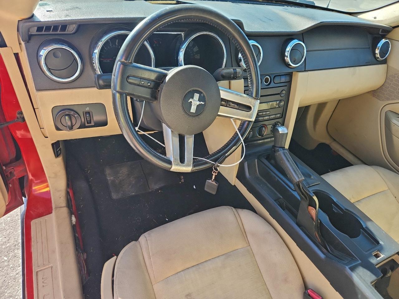 2006 FORD MUSTANG photo 8