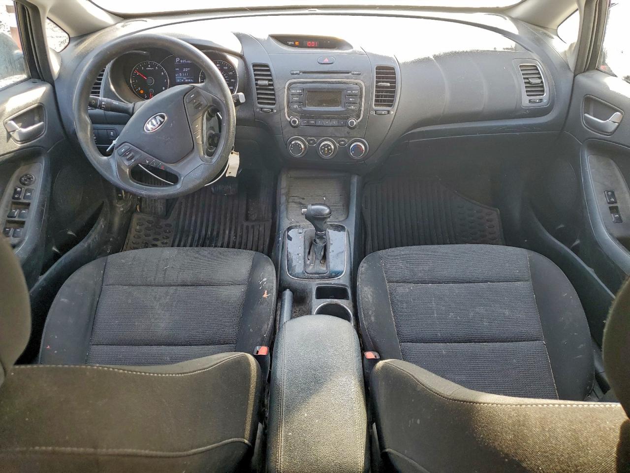 2017 KIA FORTE LX photo 8