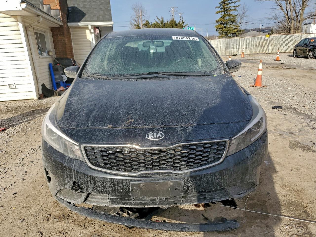 2017 KIA FORTE LX photo 5