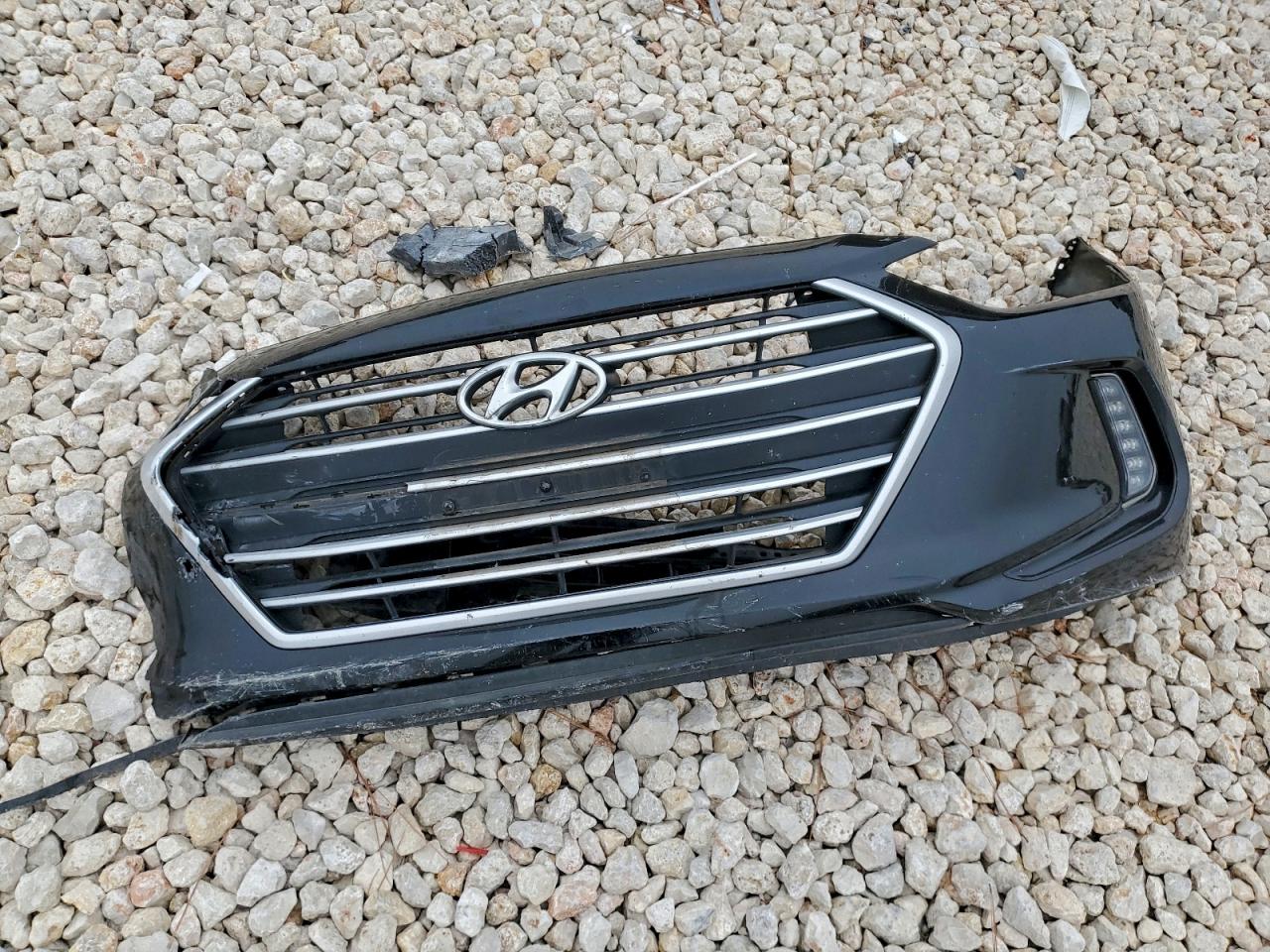 2018 HYUNDAI ELANTRA SEL photo 23