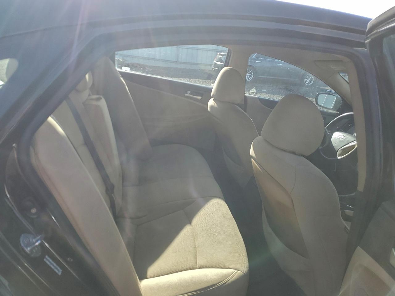 2011 HYUNDAI SONATA GLS photo 19