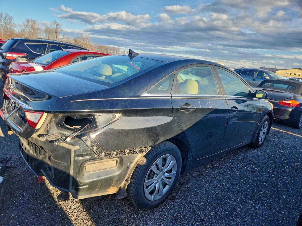 2011 HYUNDAI SONATA GLS photo 5