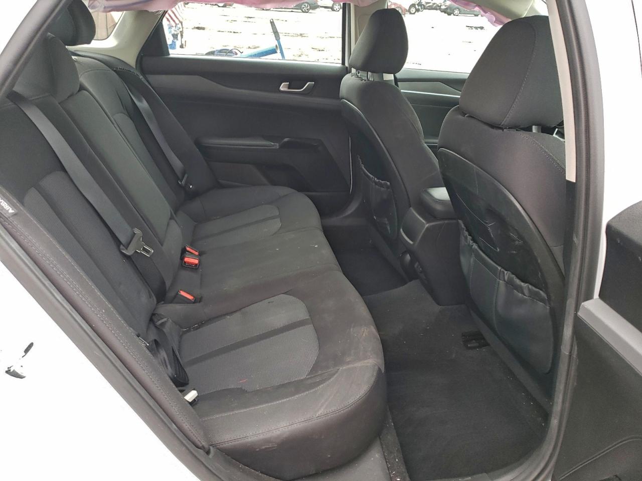 2023 KIA K5 LXS photo 10