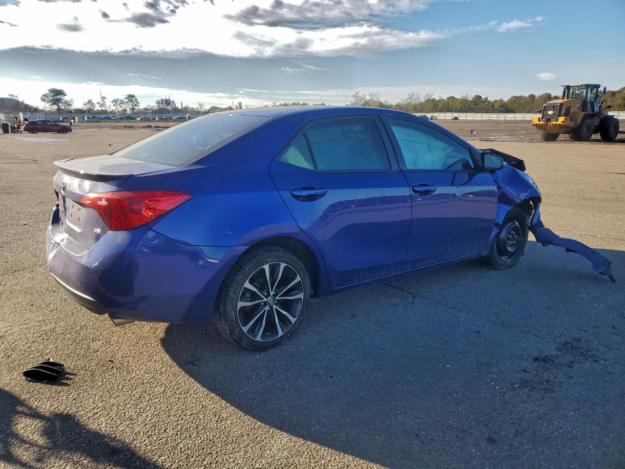 2017 TOYOTA COROLLA L photo 3