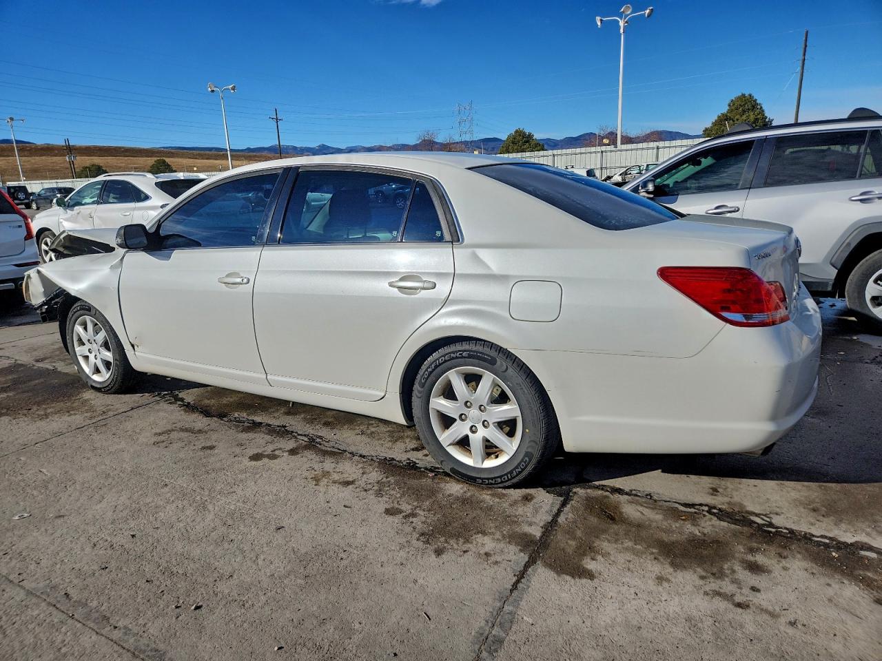 2006 TOYOTA AVALON XL photo 3