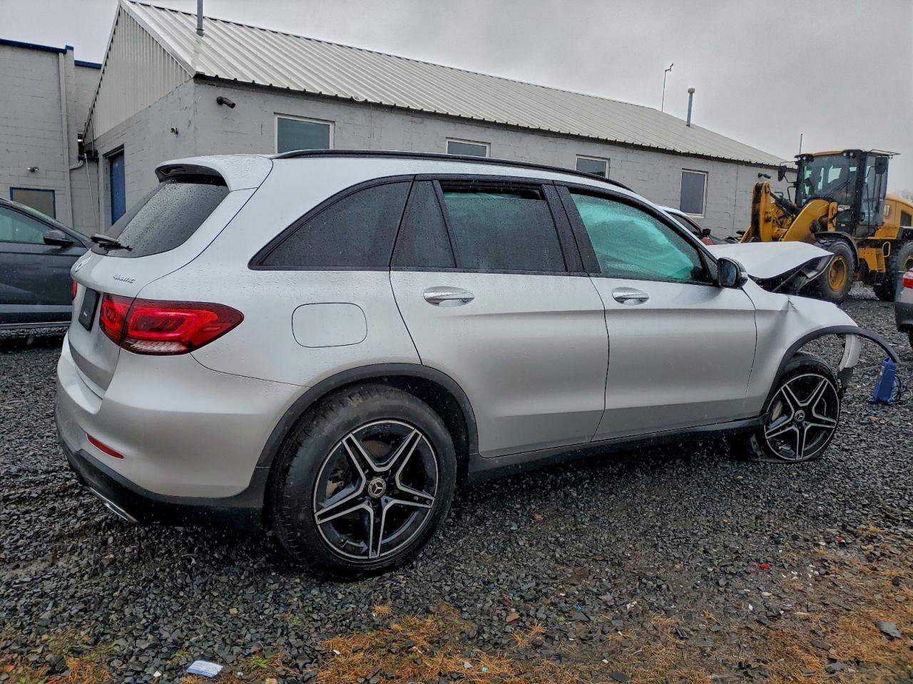 2020 MERCEDES-BENZ GLC 300 4MATIC photo 3