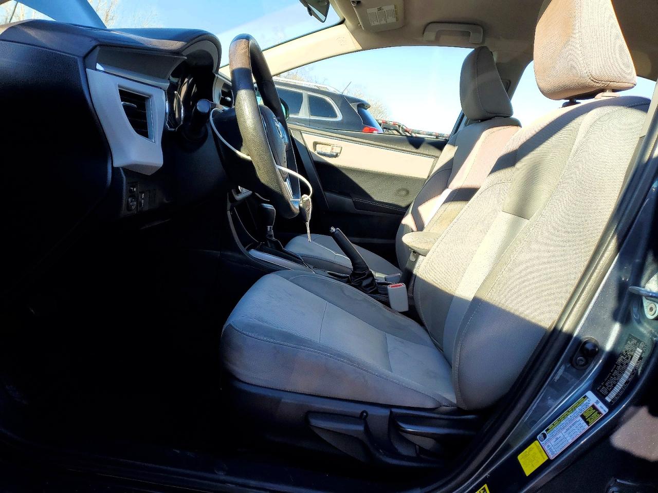 2016 TOYOTA COROLLA L photo 7