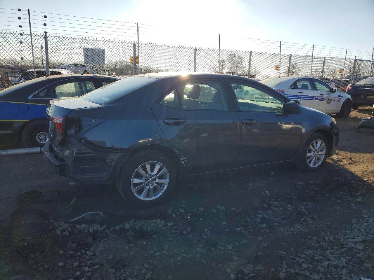 2016 TOYOTA COROLLA L photo 3