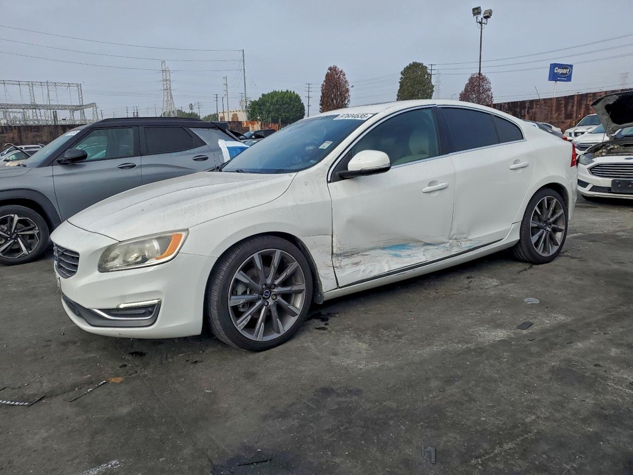 2015 VOLVO S60