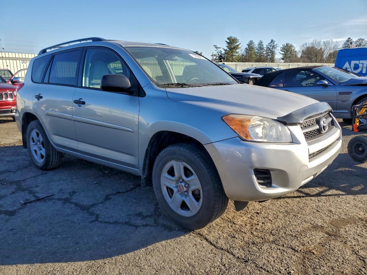 2010 TOYOTA RAV4 photo 4