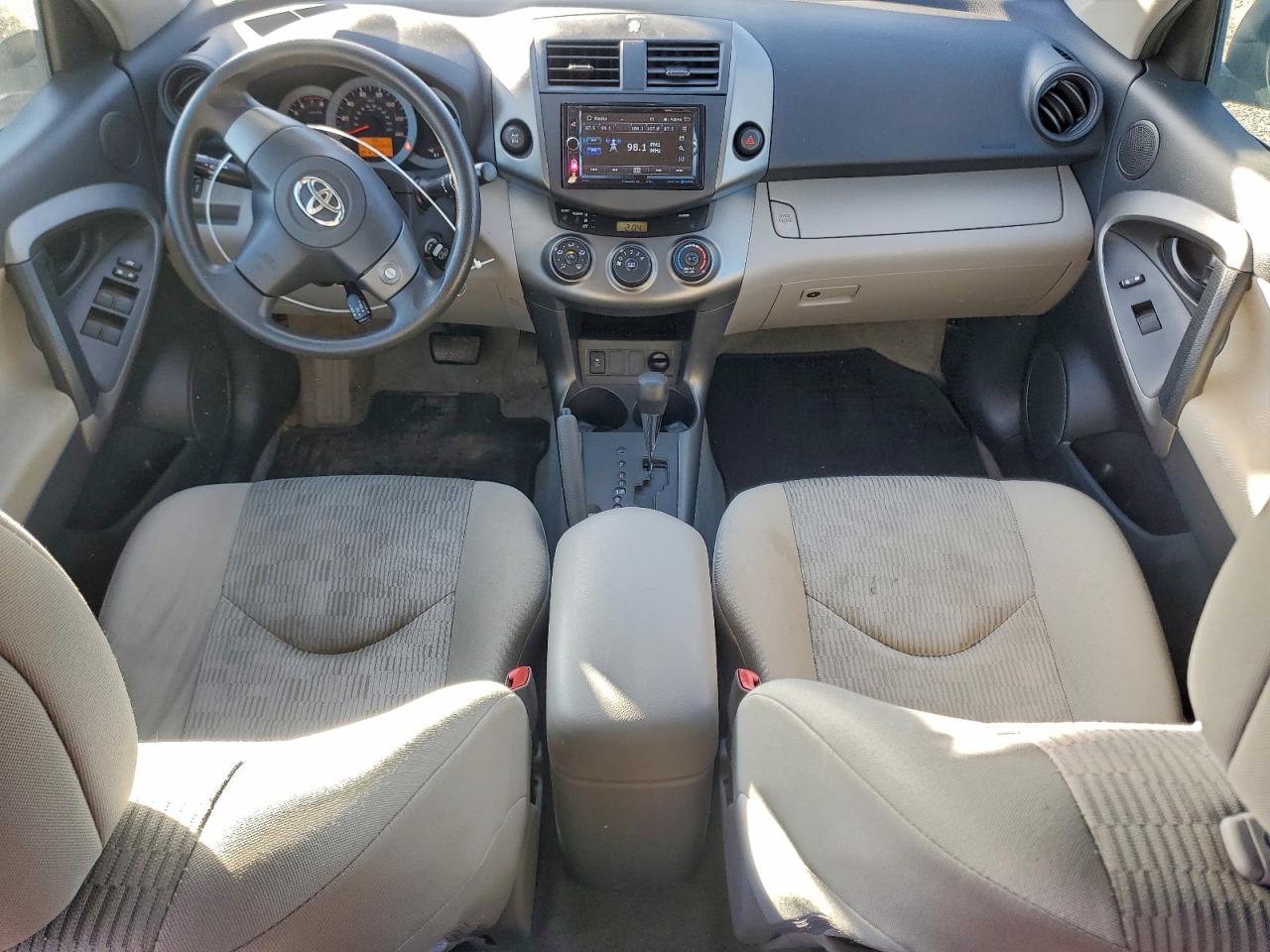 2010 TOYOTA RAV4 photo 8
