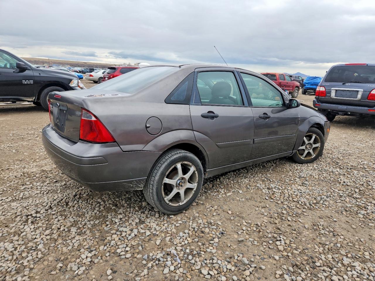2007 FORD FOCUS ZX4 photo 3