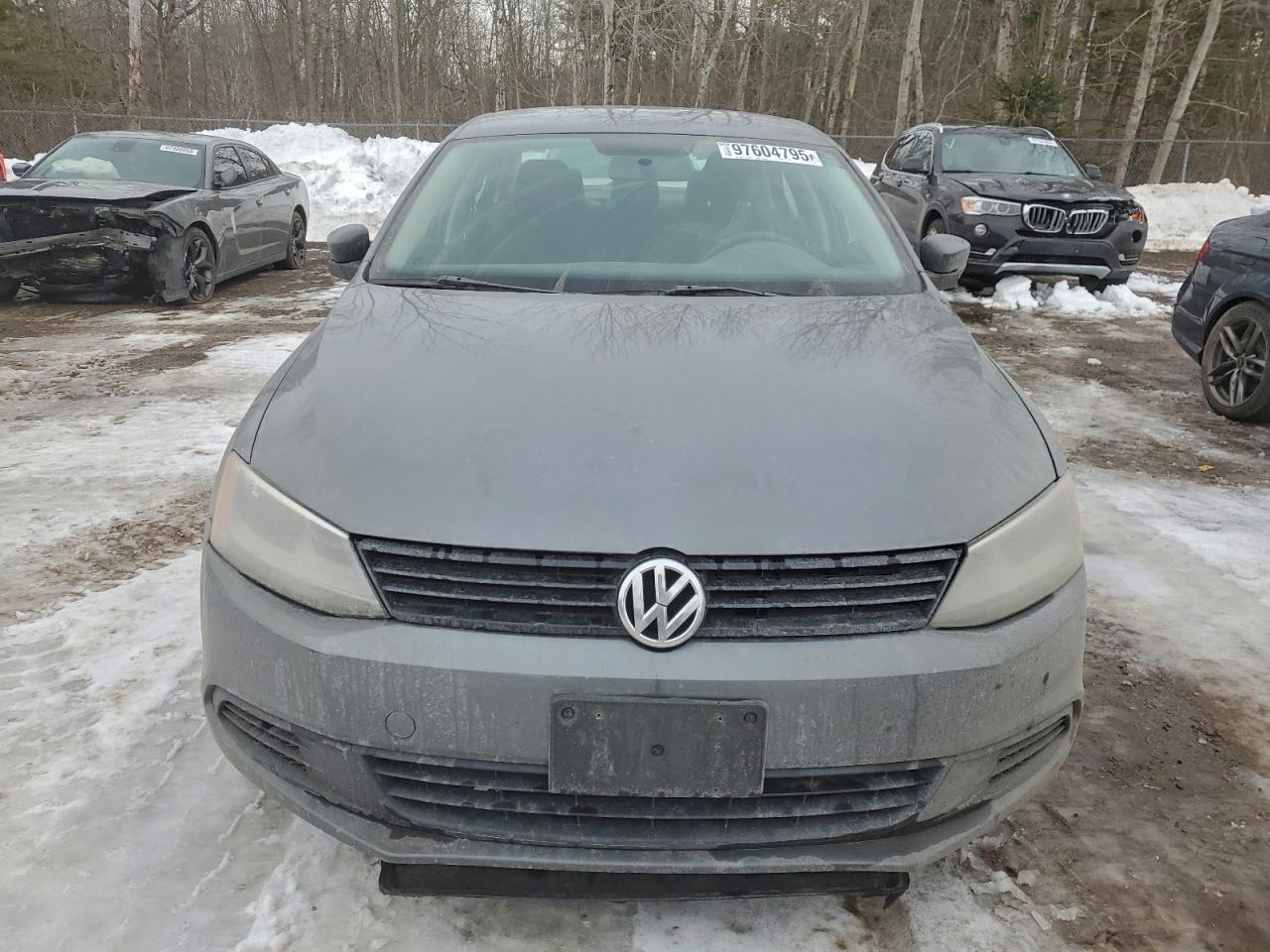 2013 VOLKSWAGEN JETTA BASE photo 5