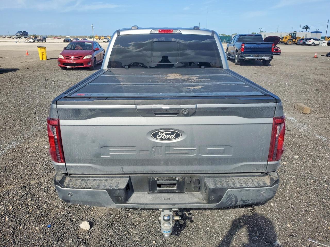 2024 FORD F150 XLT photo 6