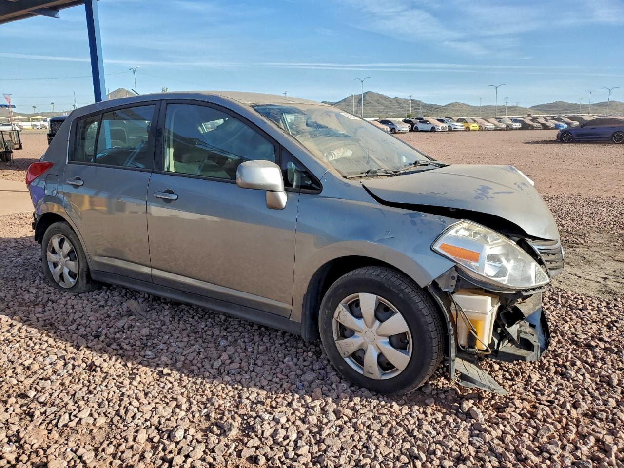 2011 NISSAN VERSA S photo 4