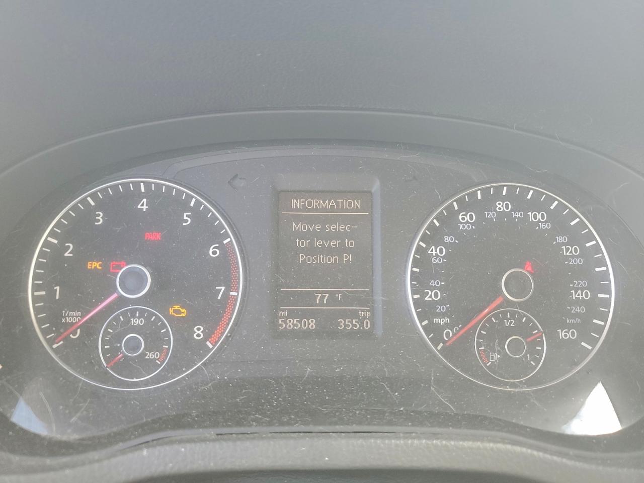 2015 VOLKSWAGEN PASSAT SE photo 9