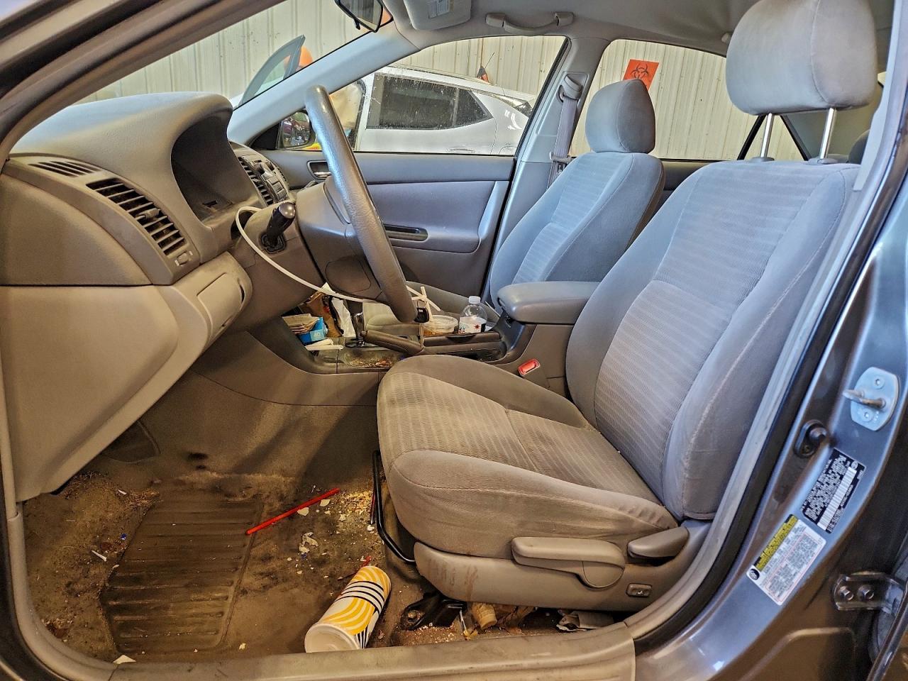 2005 TOYOTA CAMRY LE photo 7
