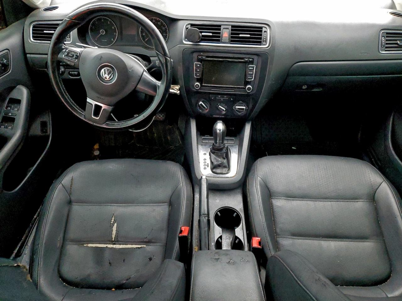 2012 VOLKSWAGEN JETTA SE photo 8