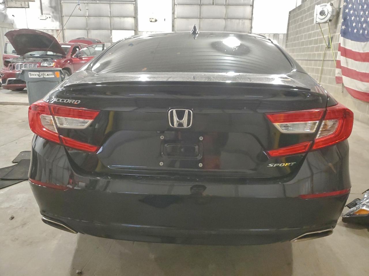 2018 HONDA ACCORD SPORT photo 6