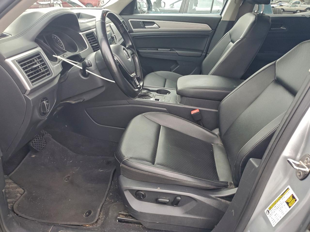 2018 VOLKSWAGEN ATLAS SE photo 19