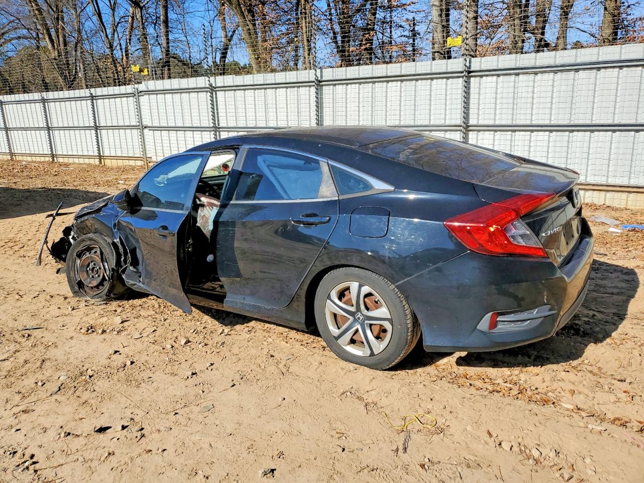 2016 HONDA CIVIC LX photo 3
