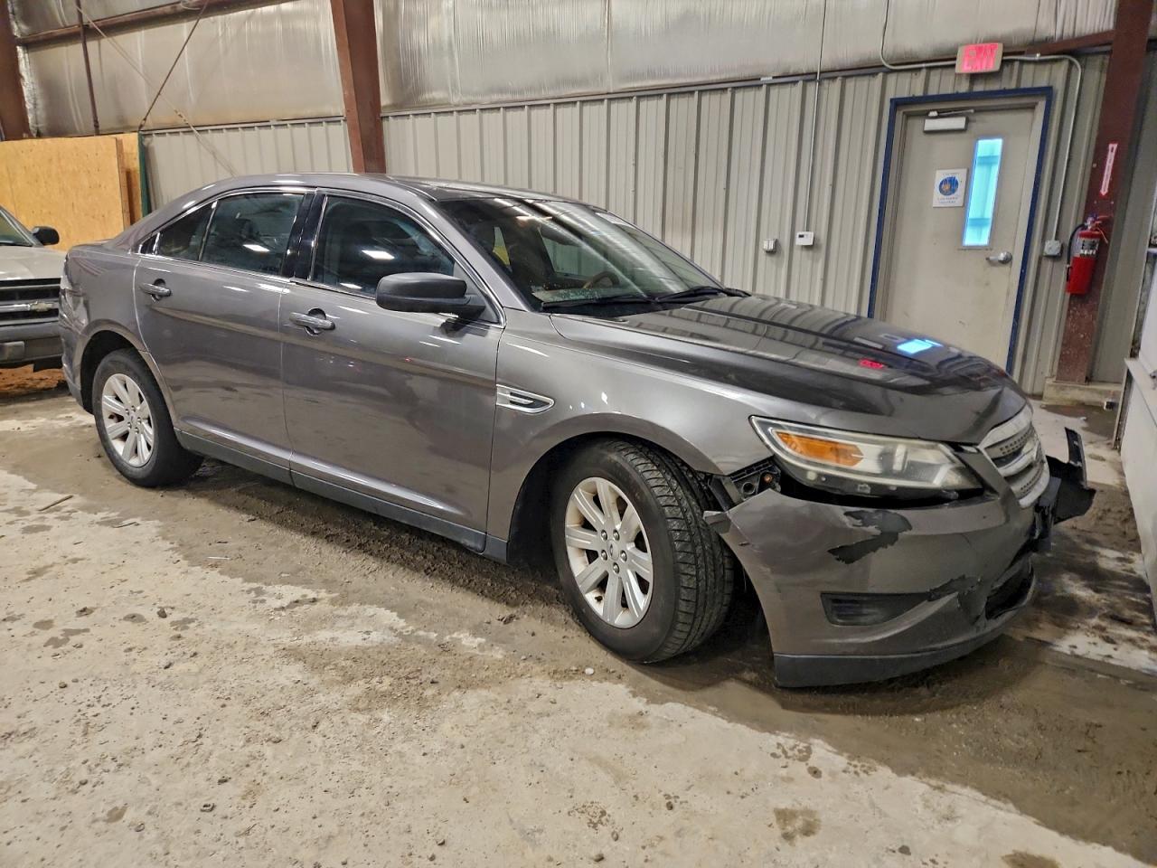 2012 FORD TAURUS SE photo 4