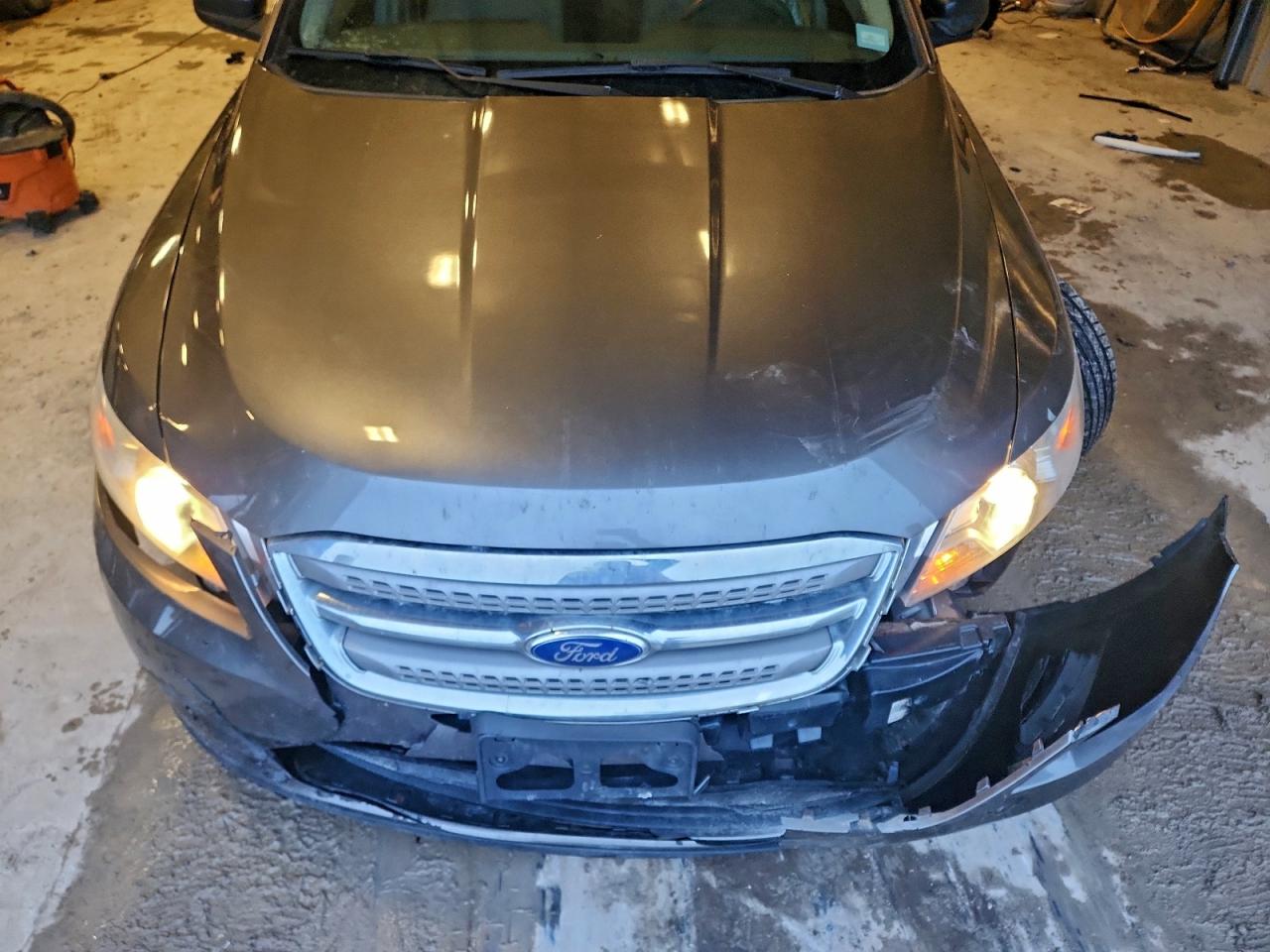 2012 FORD TAURUS SE photo 11