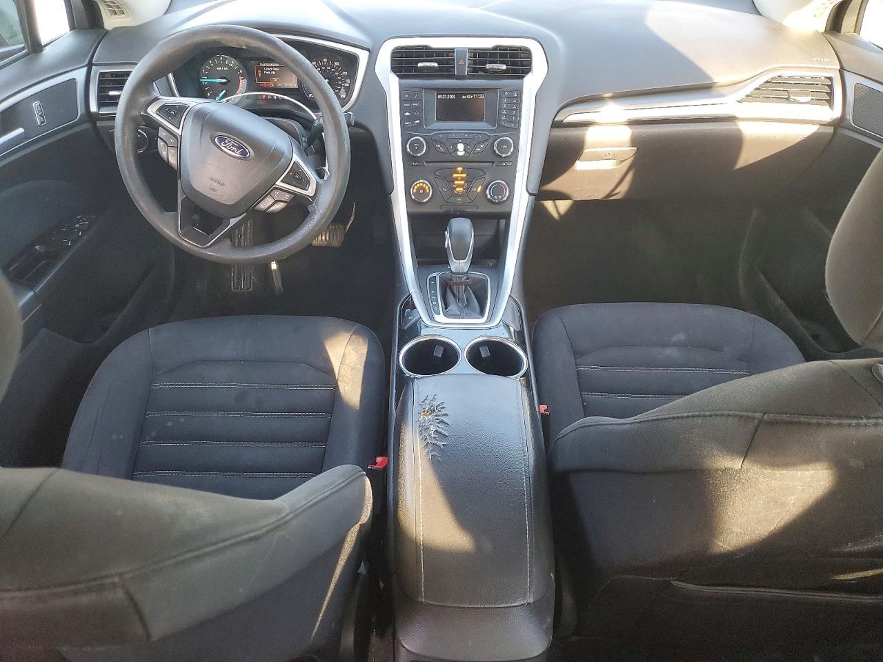 2014 FORD FUSION SE photo 8