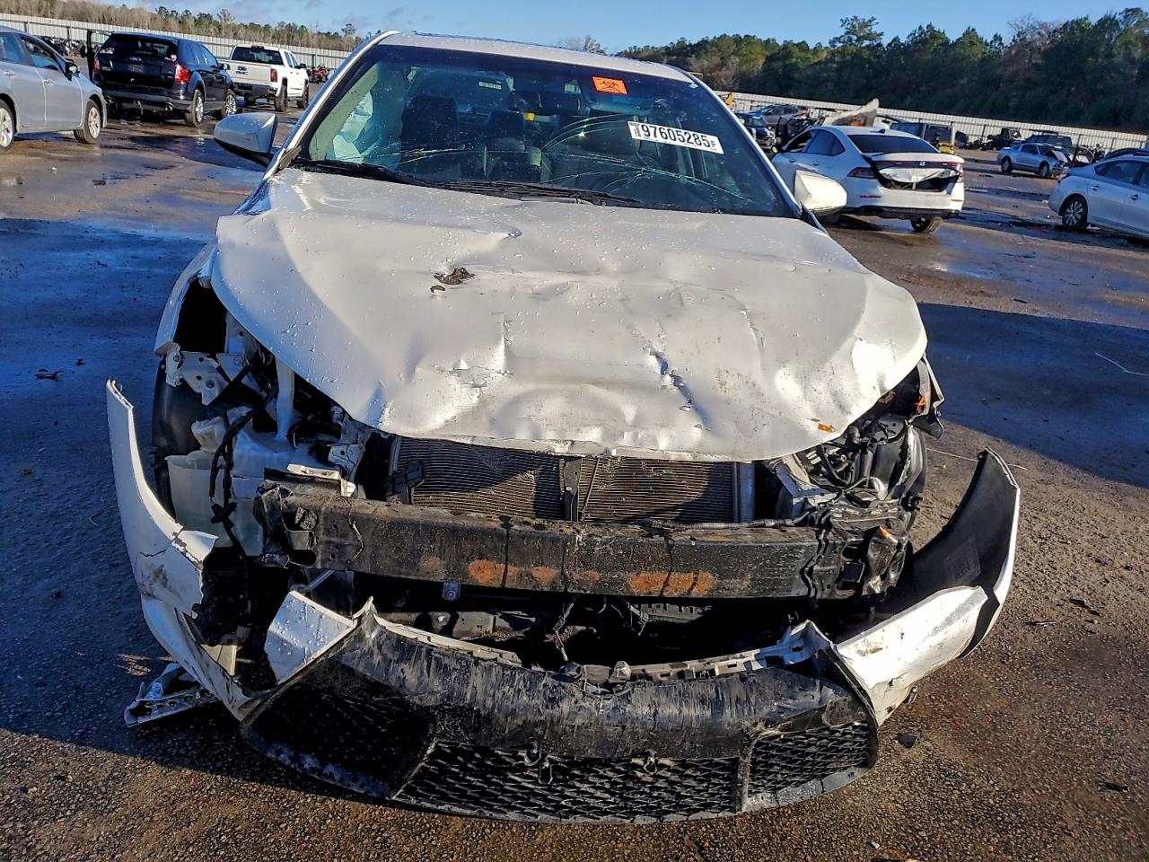 2017 TOYOTA CAMRY LE photo 5