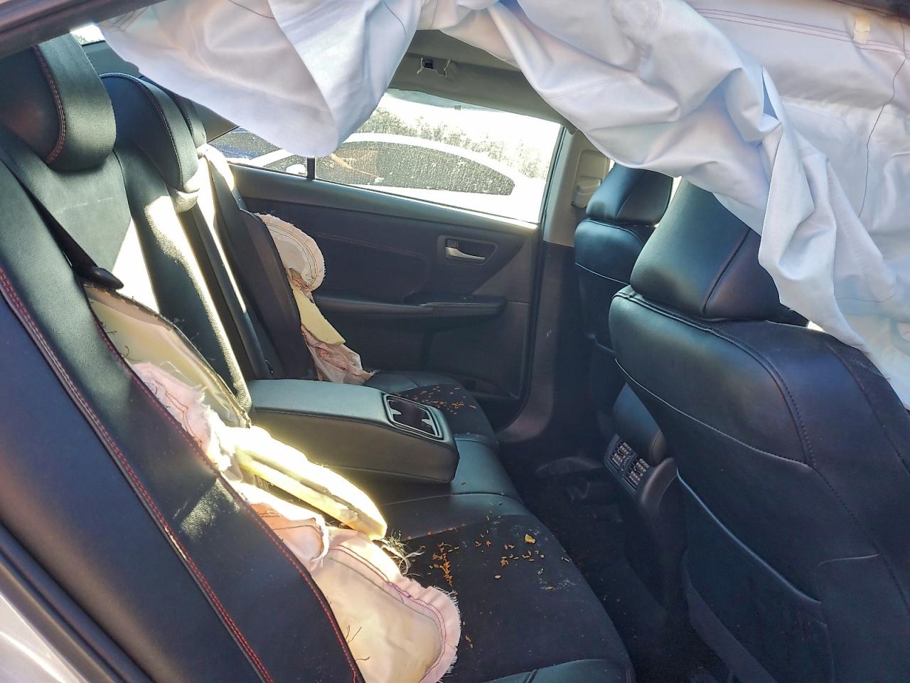 2017 TOYOTA CAMRY LE photo 10