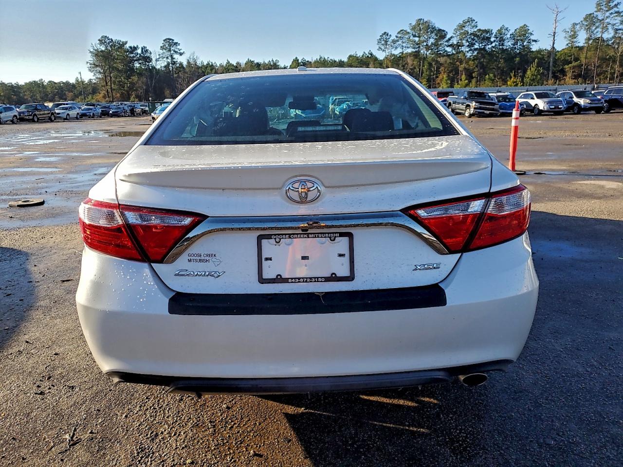 2017 TOYOTA CAMRY LE photo 6