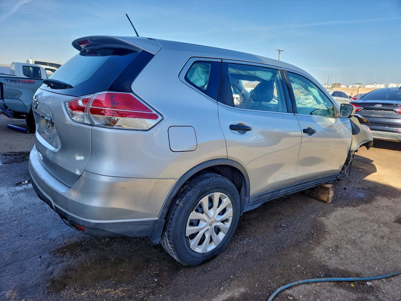 2016 NISSAN ROGUE S photo 7
