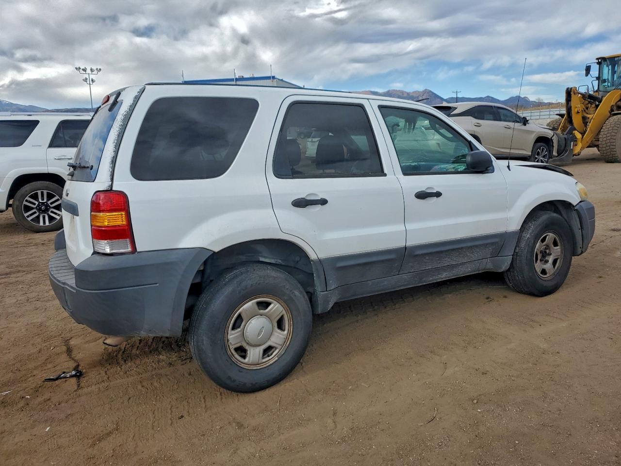 2006 FORD ESCAPE XLS photo 3