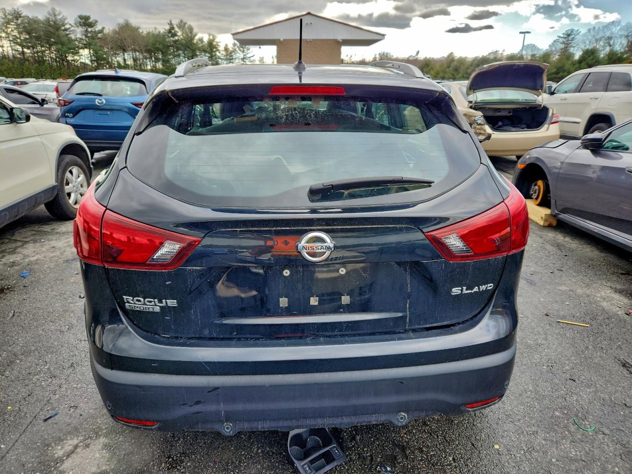 2019 NISSAN ROGUE SPORT S photo 6