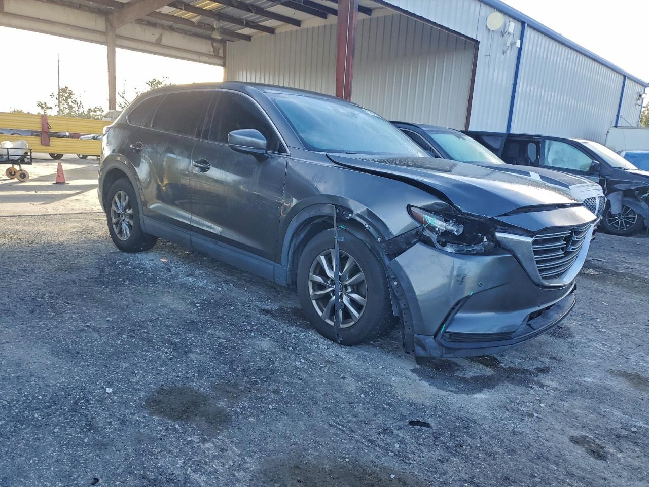 2018 MAZDA CX-9 TOURING photo 10