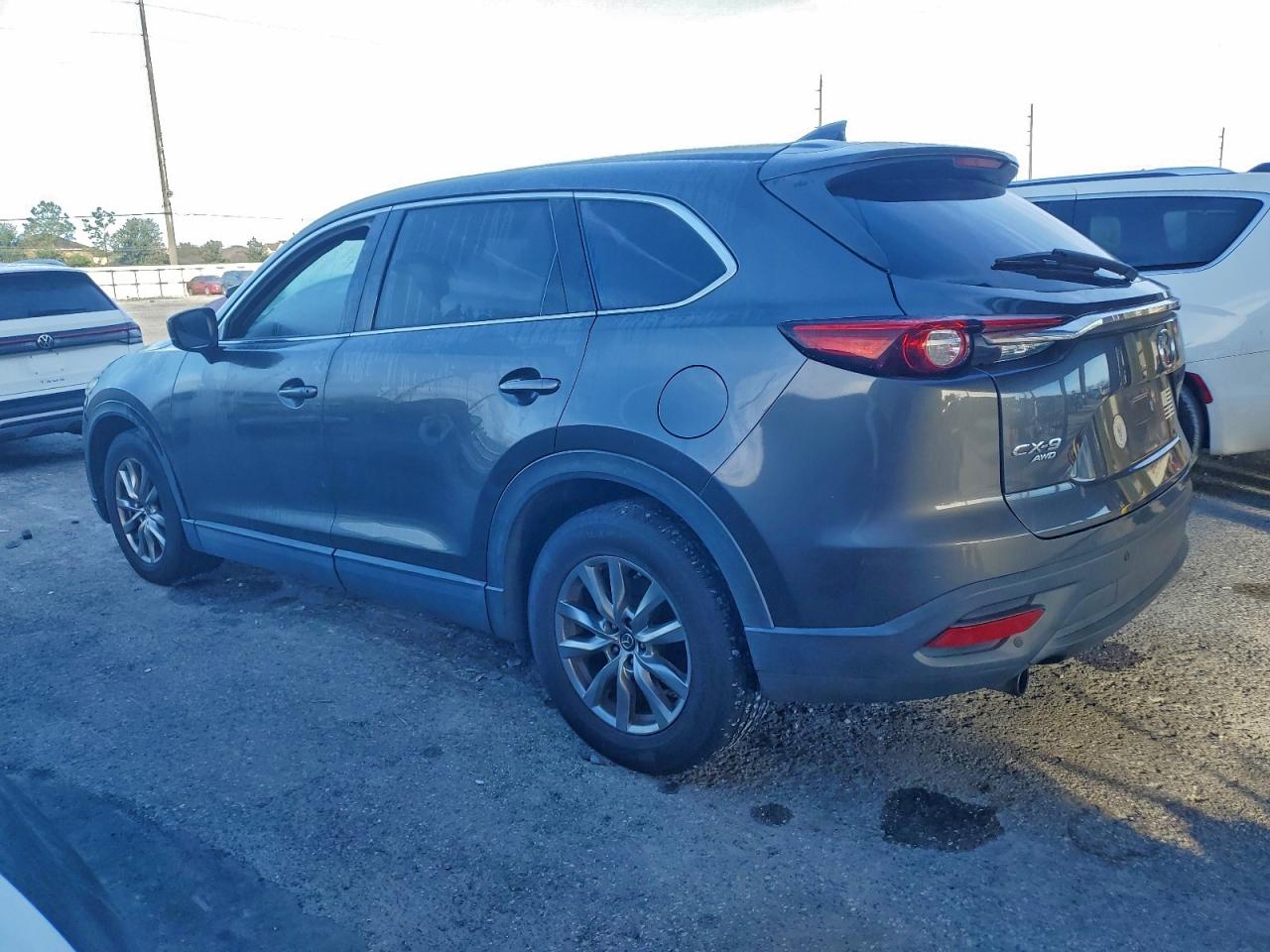 2018 MAZDA CX-9 TOURING photo 4