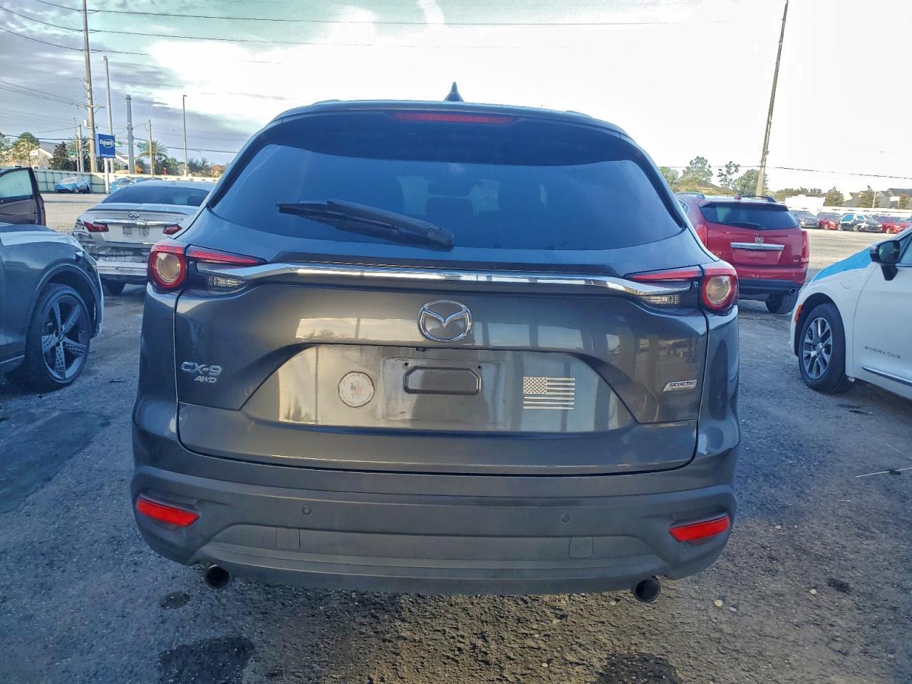 2018 MAZDA CX-9 TOURING photo 16