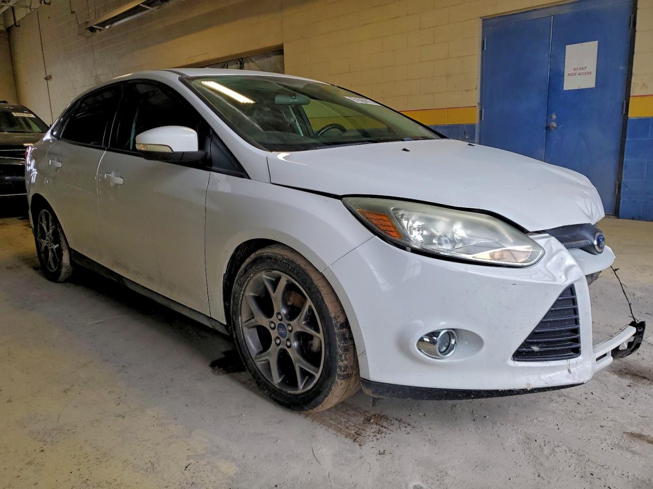 2014 FORD FOCUS SE photo 4