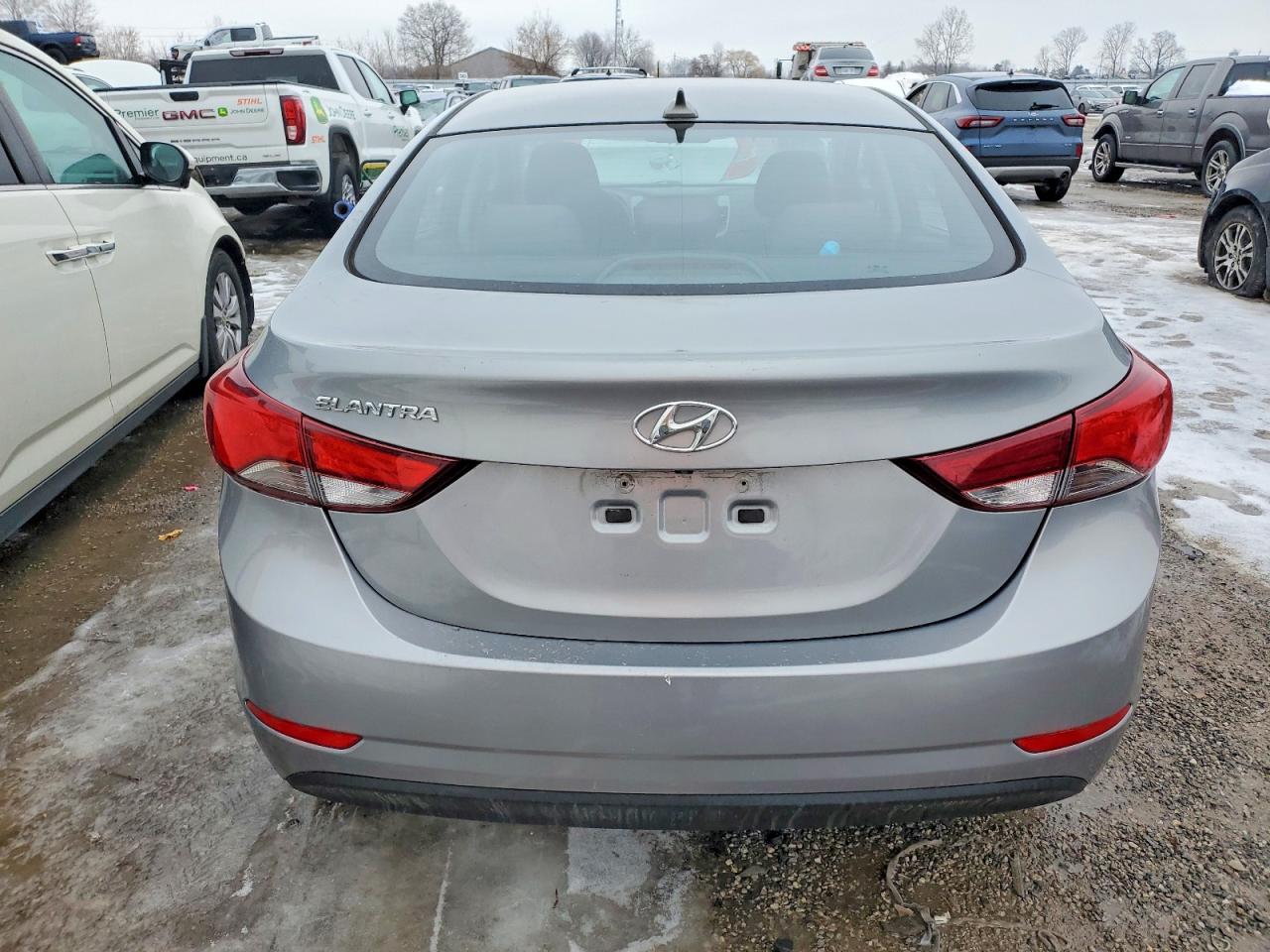 2016 HYUNDAI ELANTRA SE photo 6