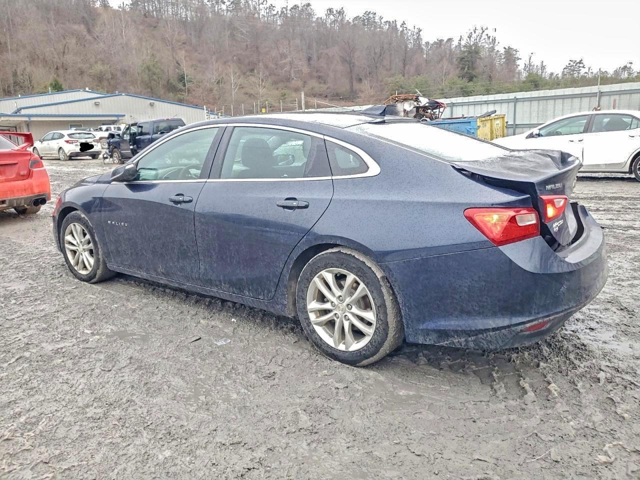2016 CHEVROLET MALIBU LT photo 3