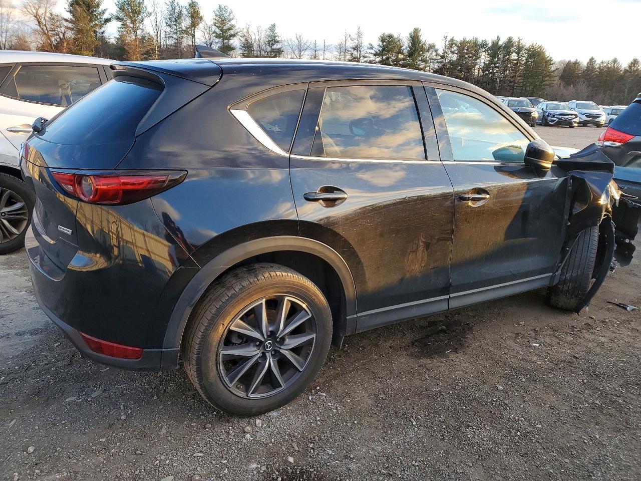 2017 MAZDA CX-5 GRAND TOURING photo 3
