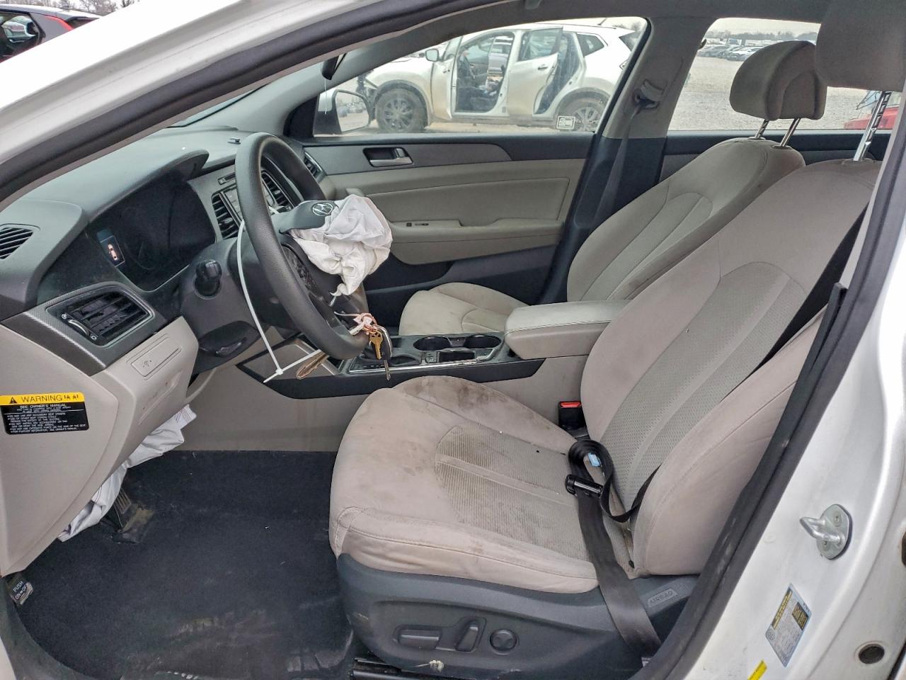 2015 HYUNDAI SONATA SE photo 7
