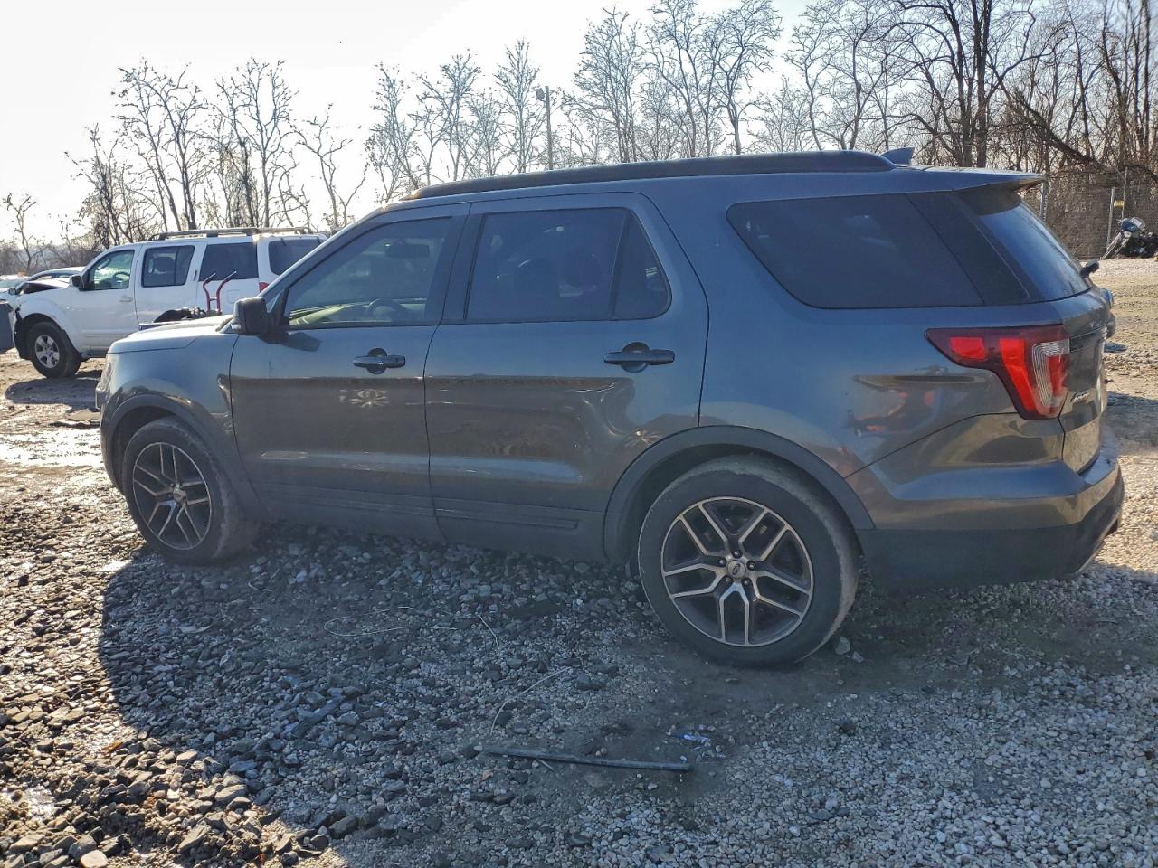 2017 FORD EXPLORER SPORT photo 2