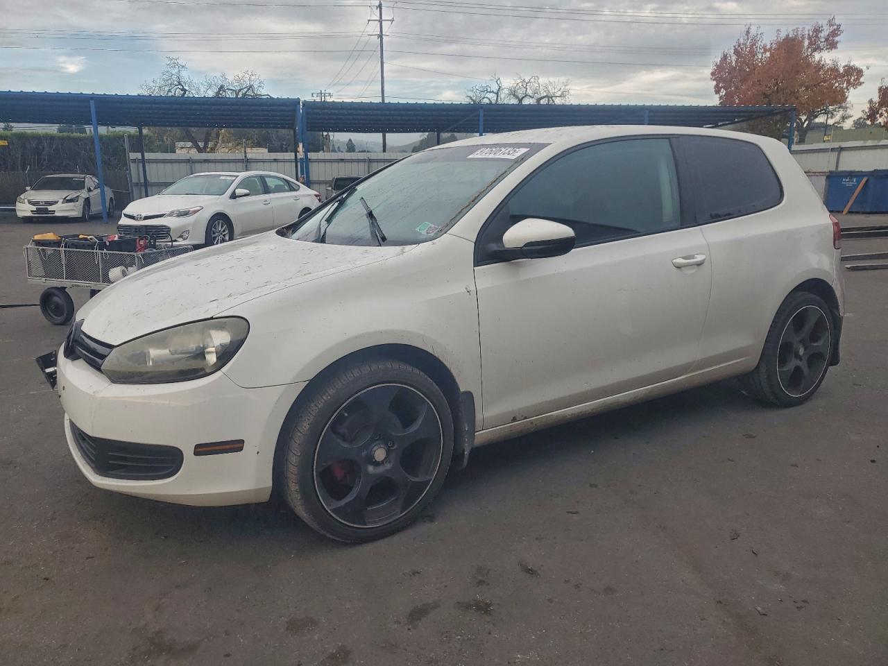 2010 VOLKSWAGEN GOLF
