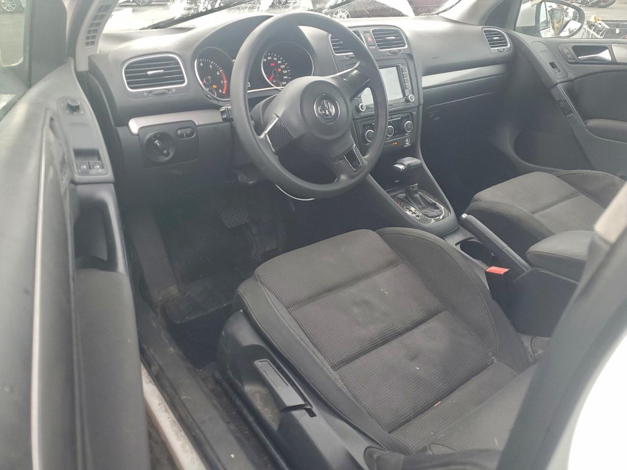 2010 VOLKSWAGEN GOLF photo 8